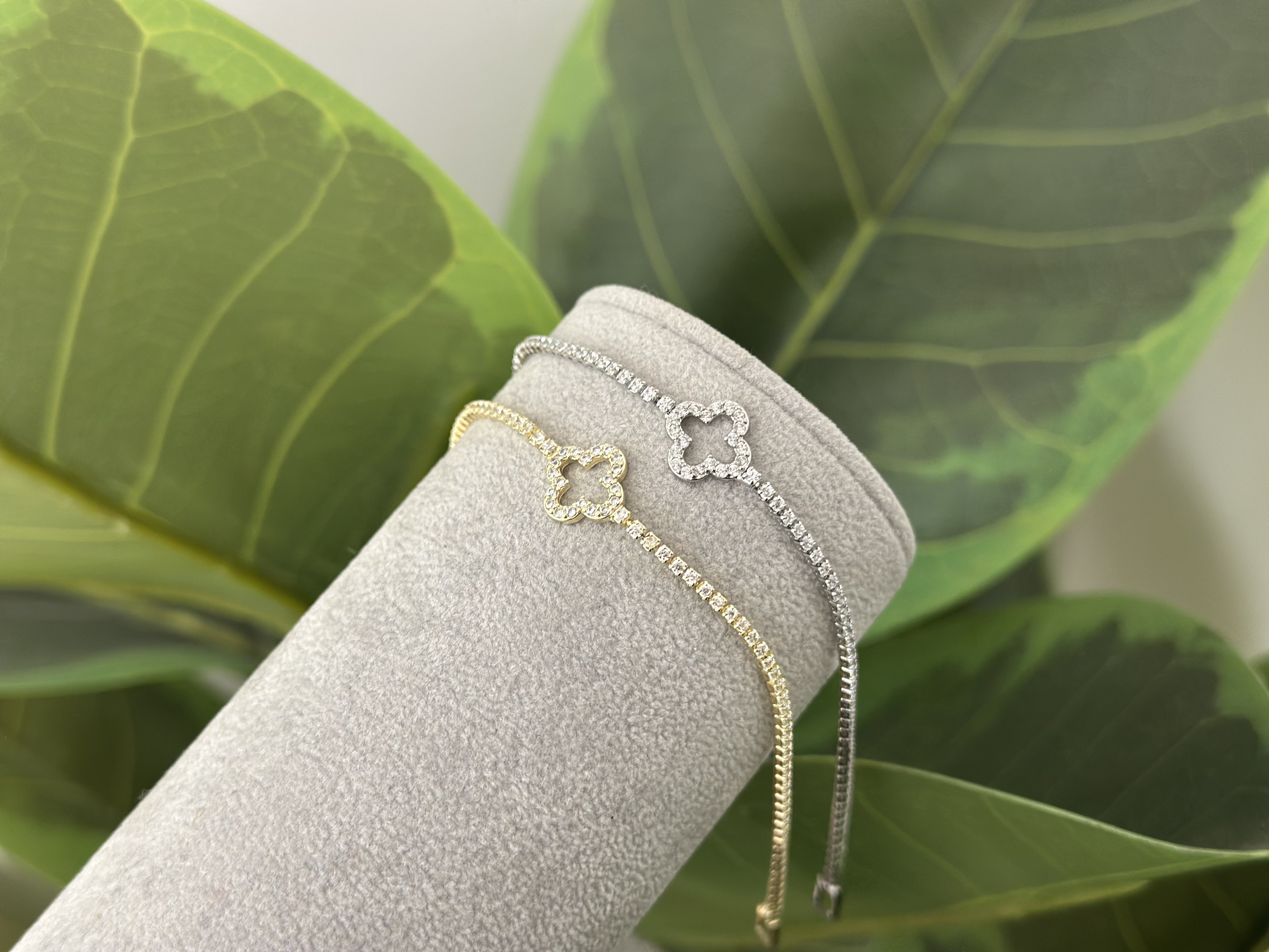 MİNİMA SU YOLU VE YONCA DETAYLI BİLEKLİK