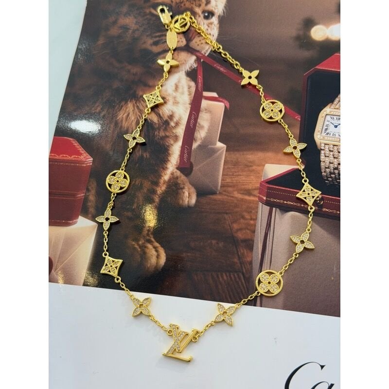 LV GOLD TAŞLI KOLYE