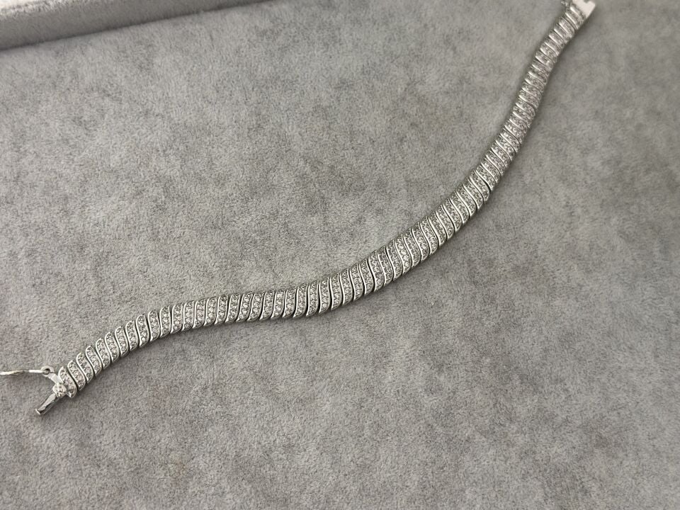 FULL TAŞ DETAY SİLVER BİLEKLİK