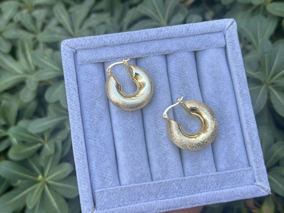 ESKİTME DETAYLI KÜPE