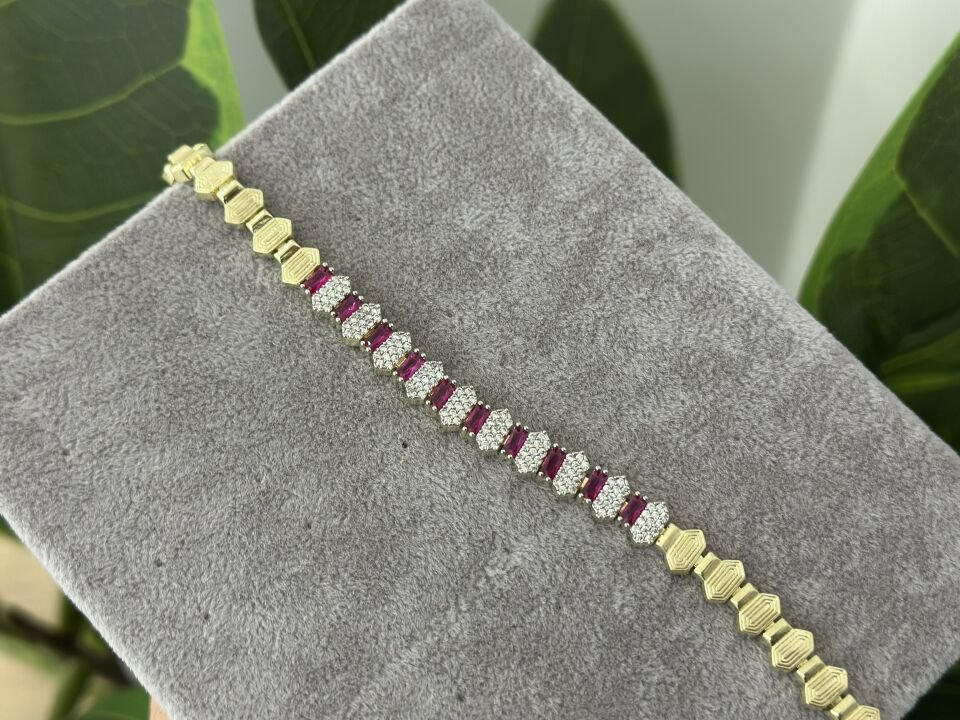 LUCİA GOLD BİLEKLİK