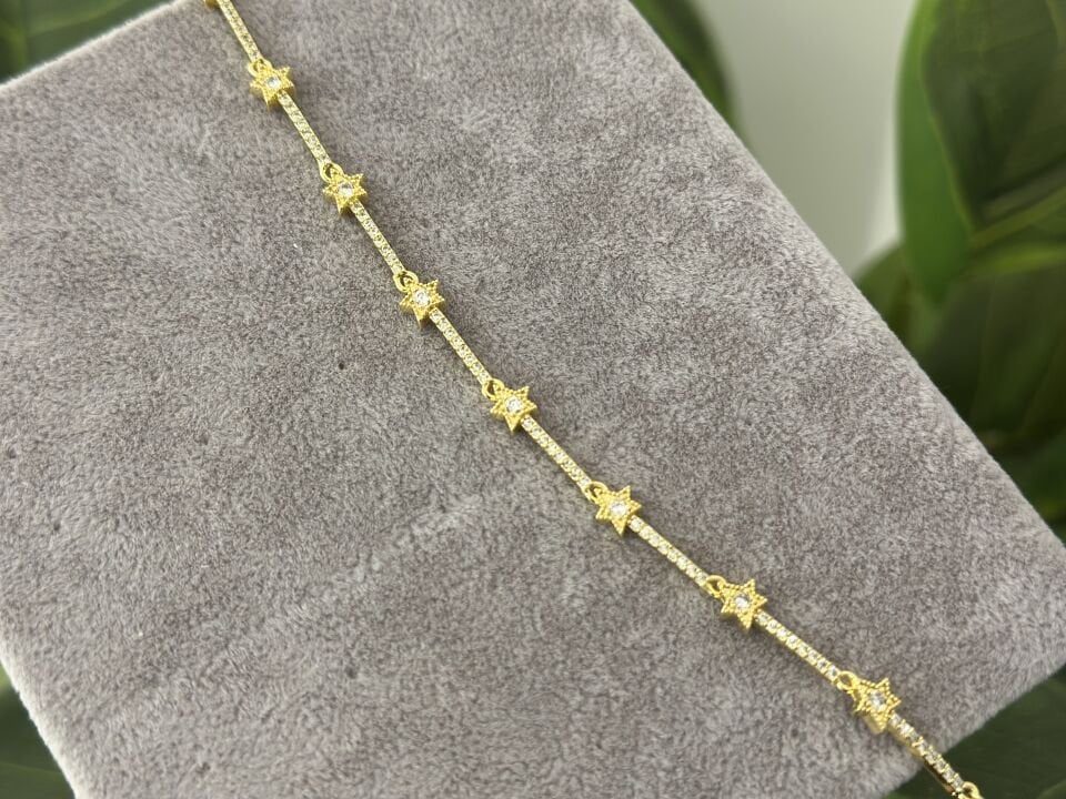 YILDIZ VE TAŞ DETAY GOLD BİLEKLİK