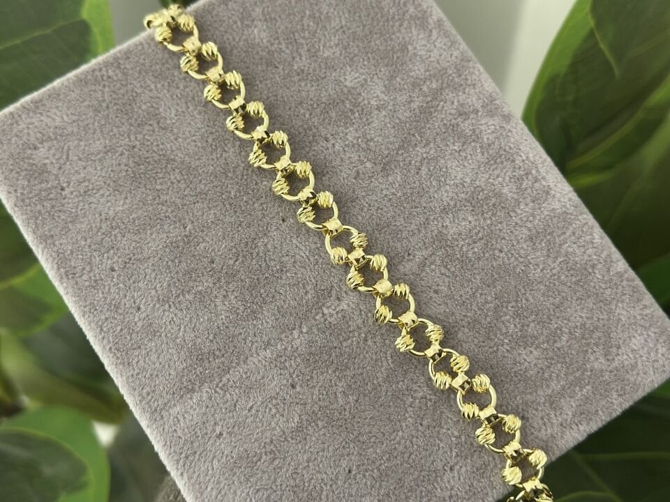 HALKA VE DORİKA DETAY GOLD BİLEKLİK