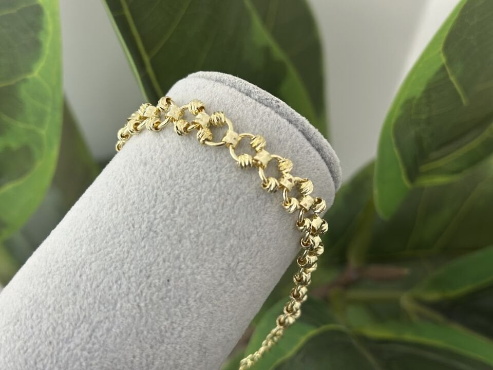 HALKA VE DORİKA DETAY GOLD BİLEKLİK