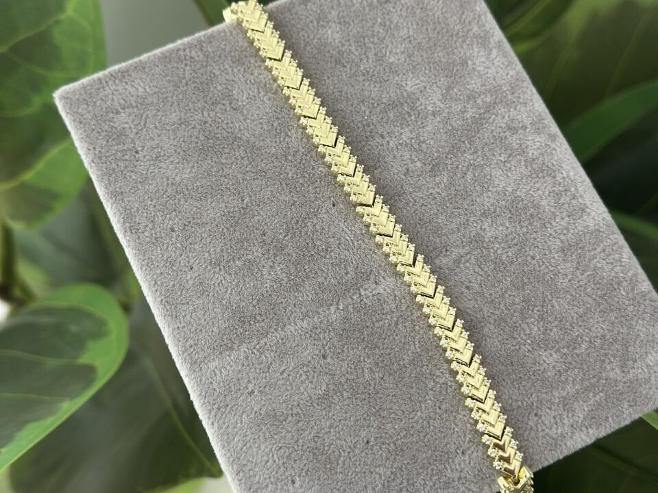 TAŞ DETAY GOLD BİLEKLİK