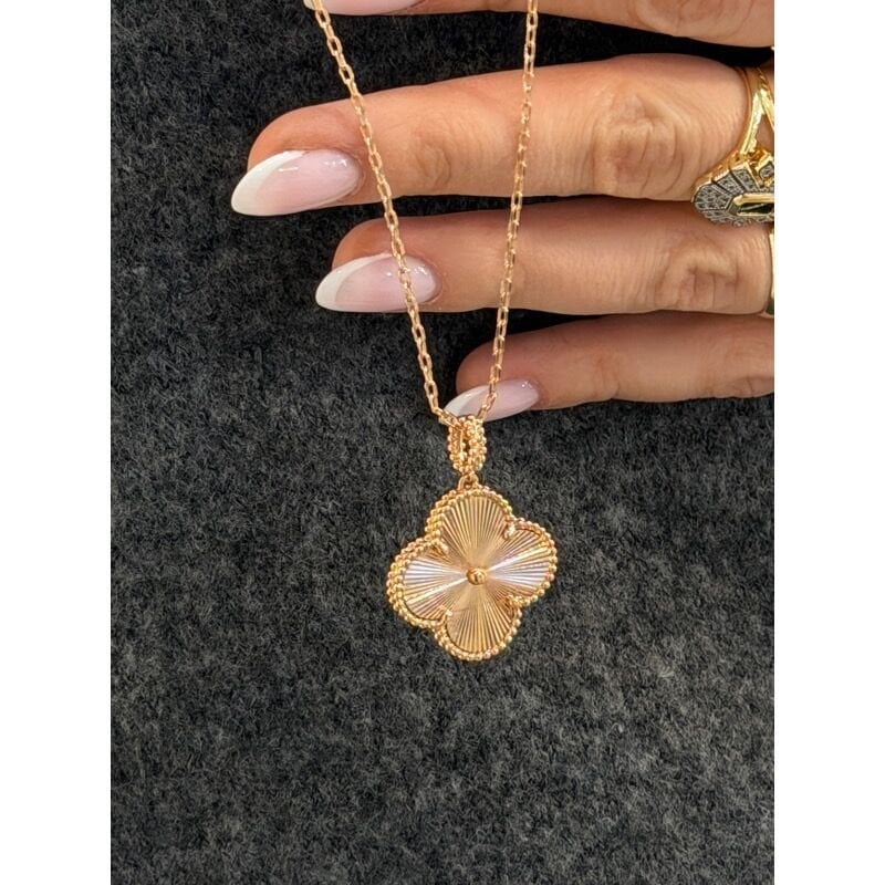 VC BÜYÜK TEKLİ UZUN KOLYE