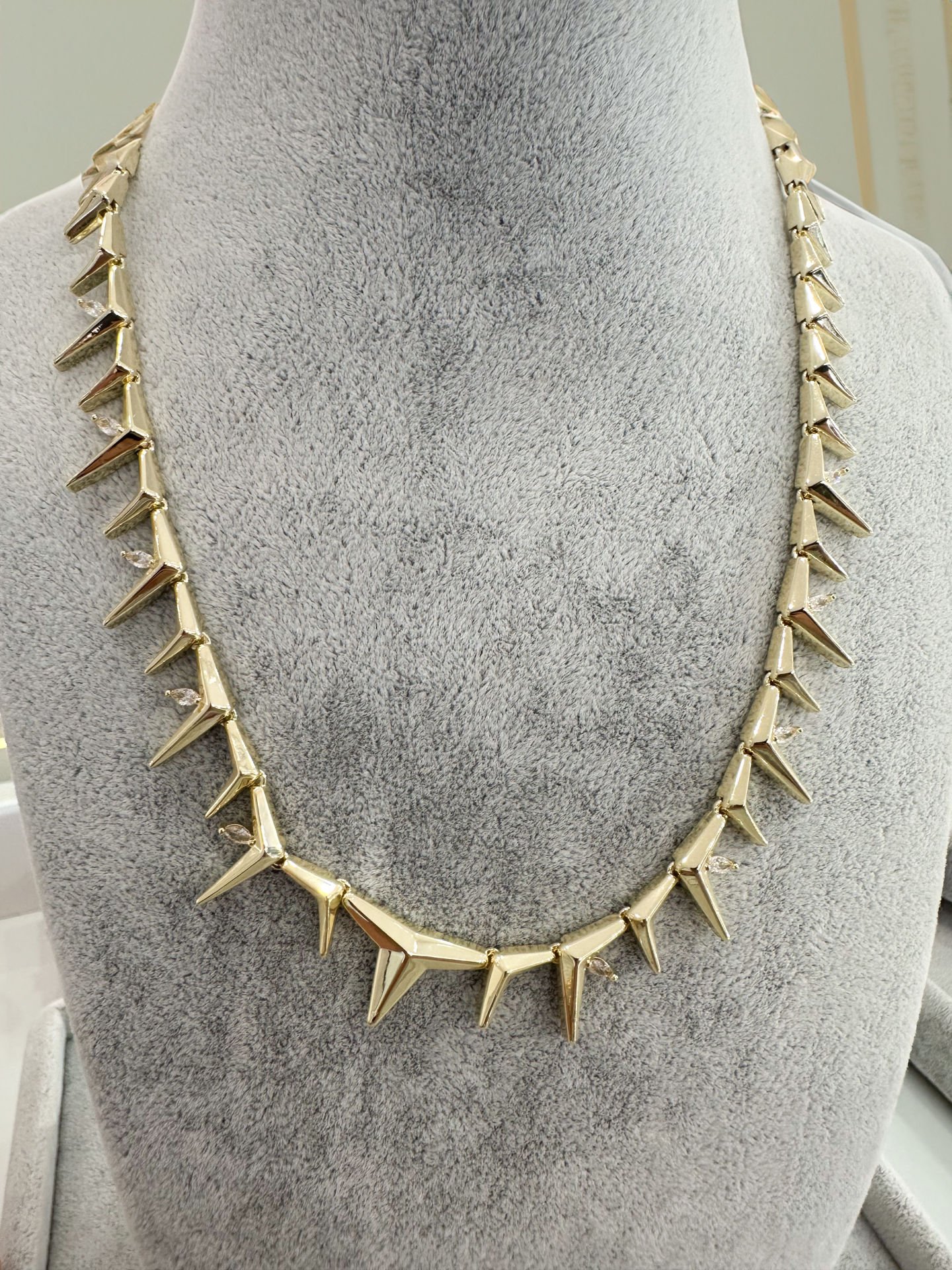 LUXURY ÇİVİ KOLYE GOLD