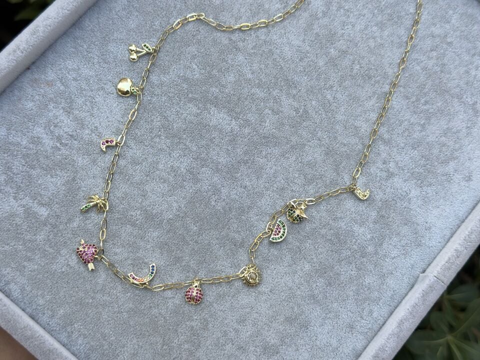 CHARM KOLYE
