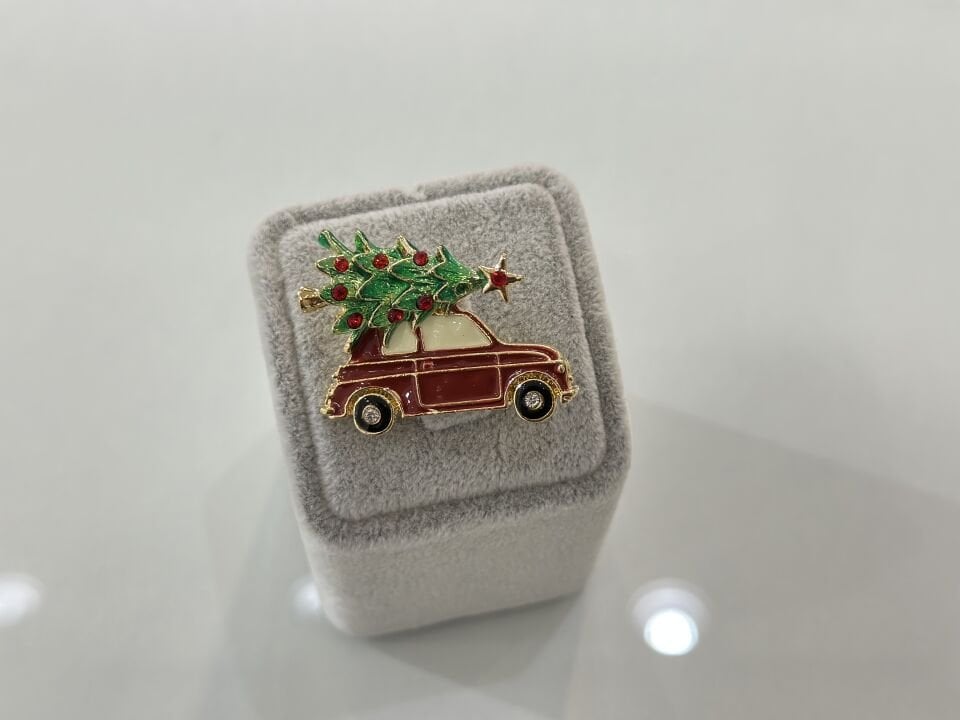 REDCAR YILBAŞI BROŞU