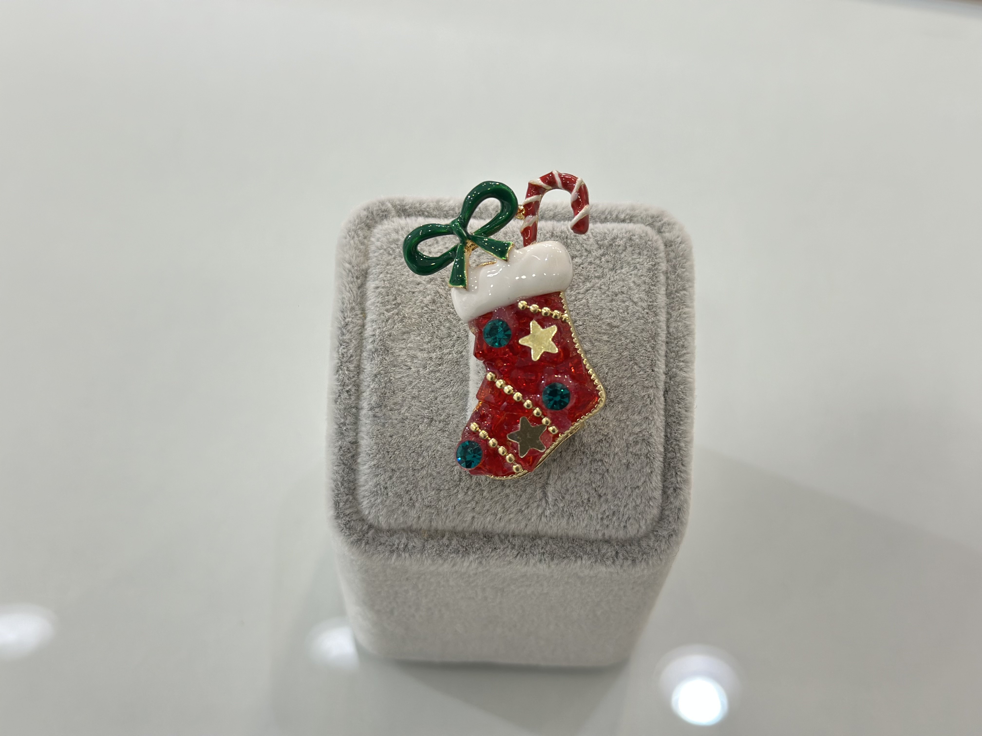 ÇORAP YILBAŞI BROŞU