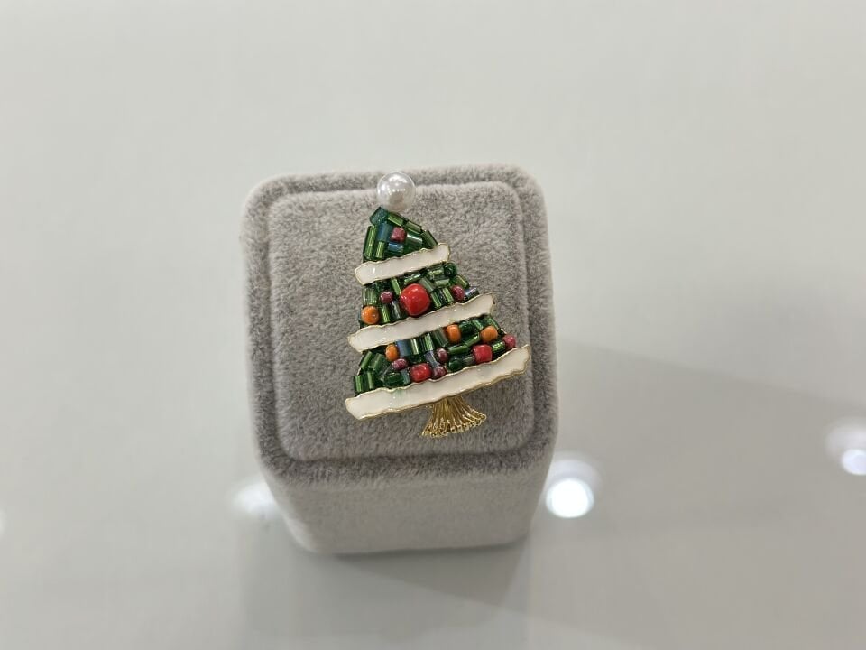 TREE YILBAŞI BROŞU