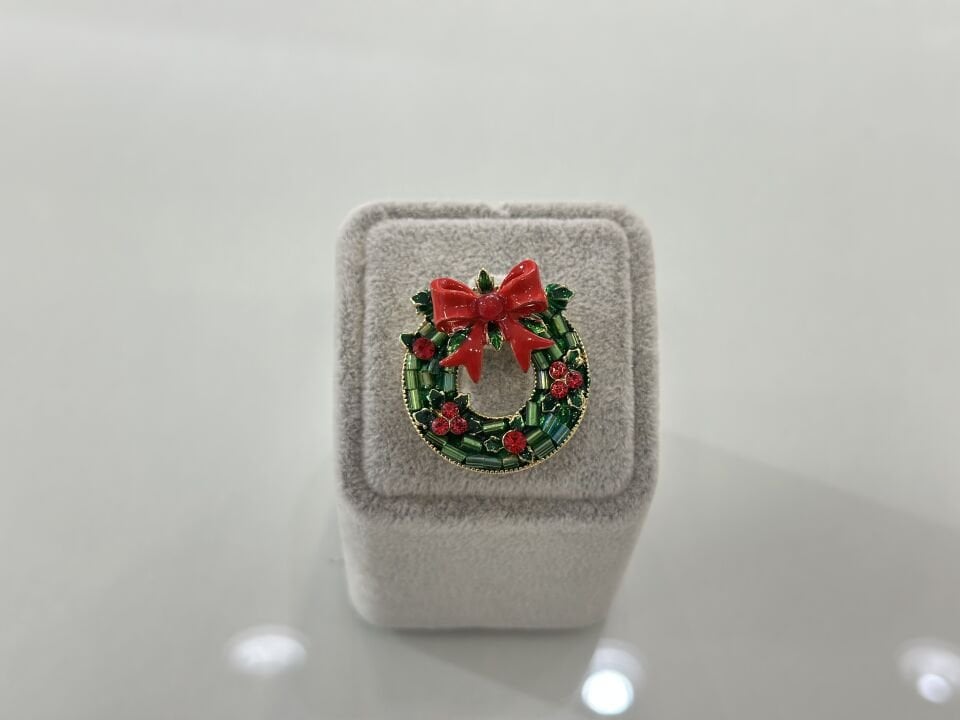 CİRCLE YILBAŞI BROŞU