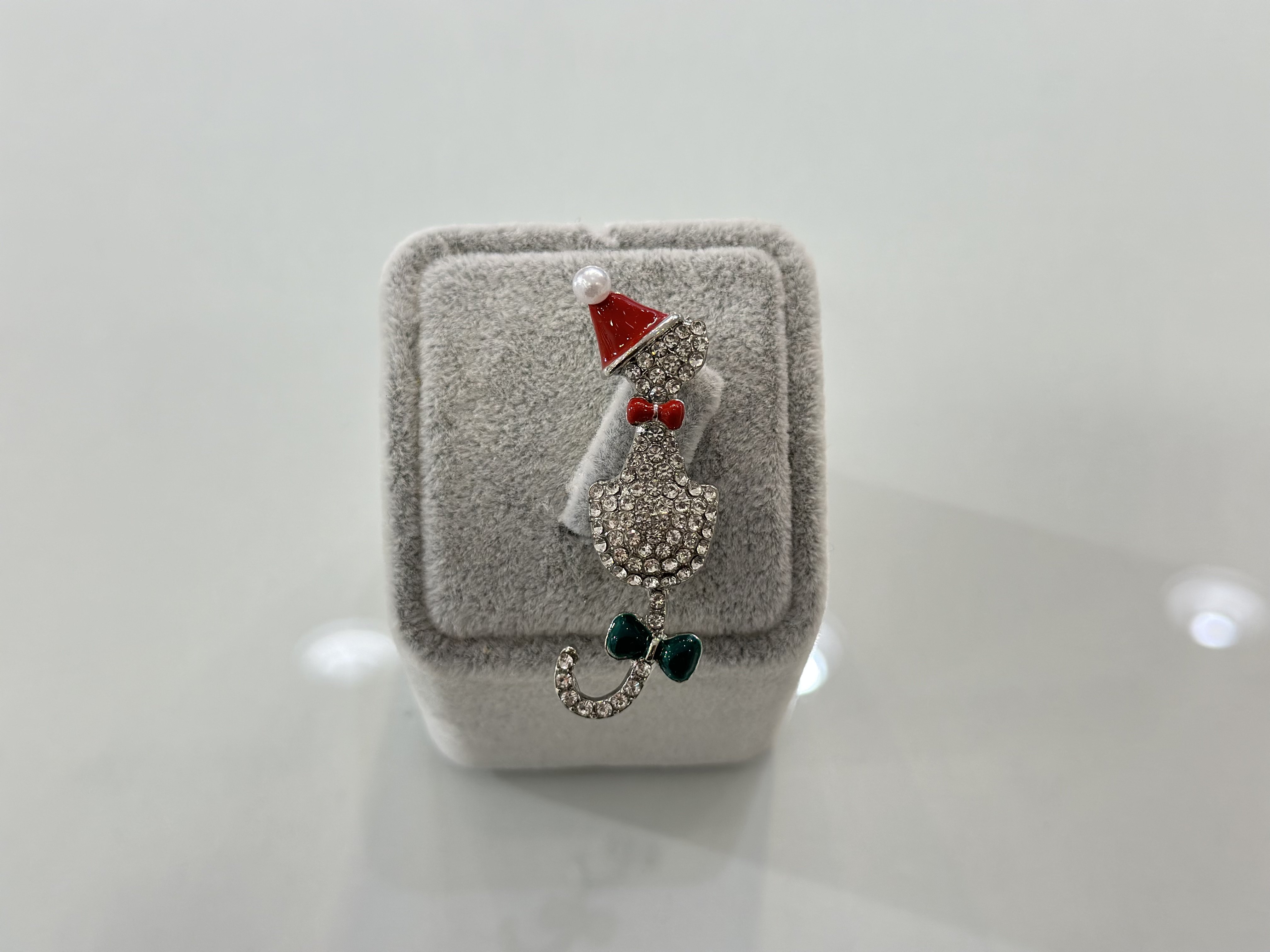 CATS YILBAŞI BROŞU