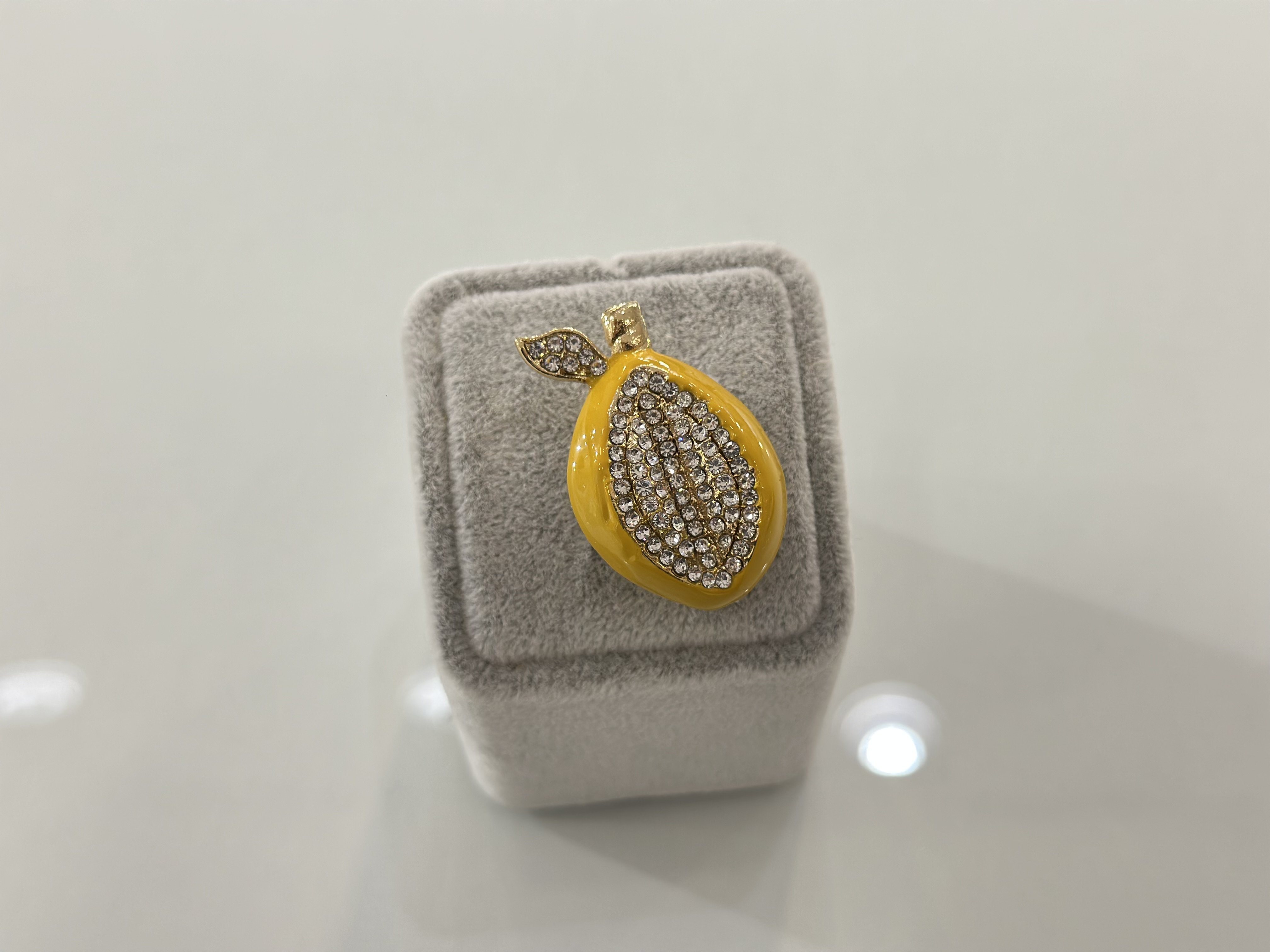 LEMON YILBAŞI BROŞU