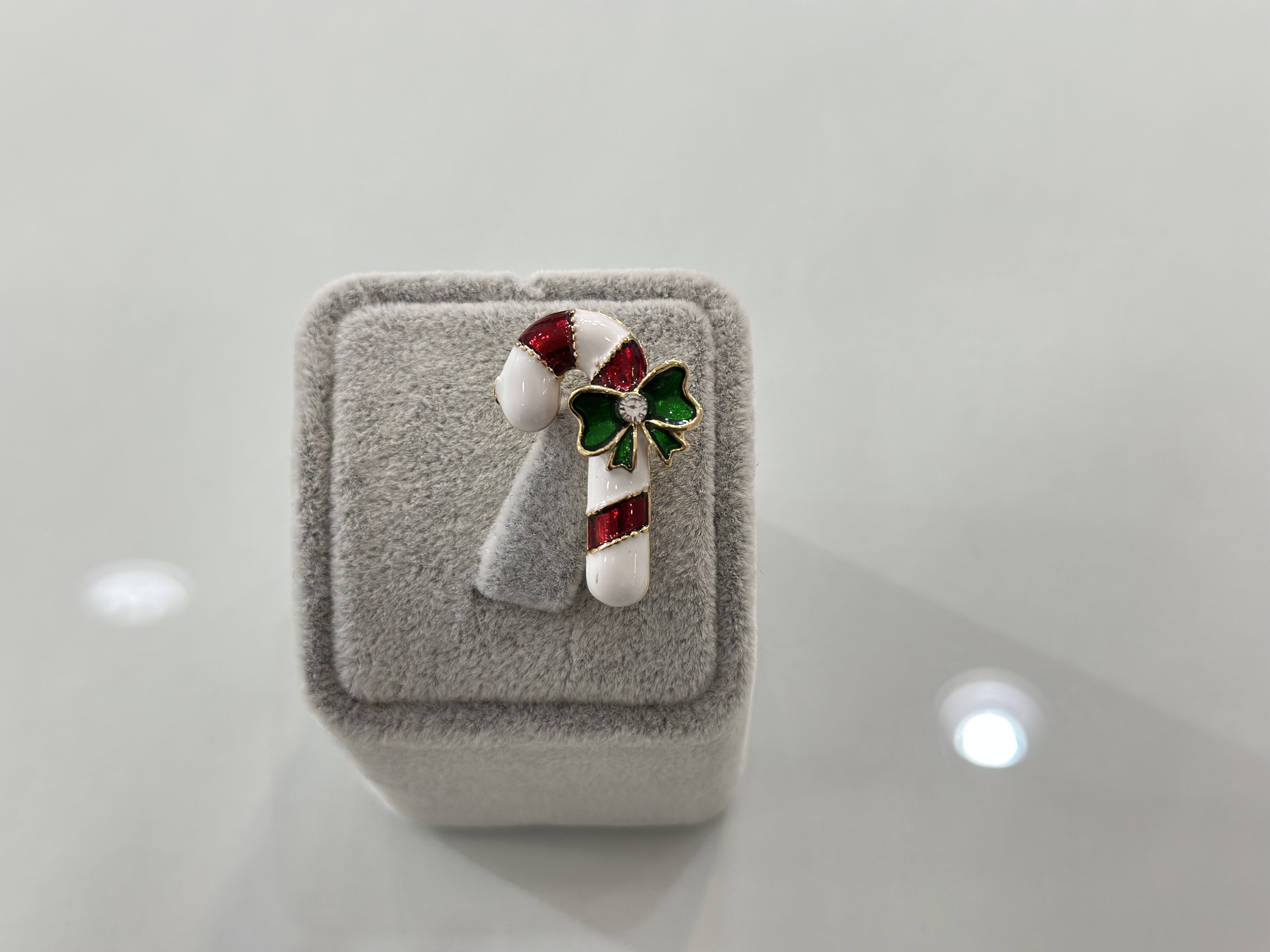 WHİTE CANDY YILBAŞI BROŞU