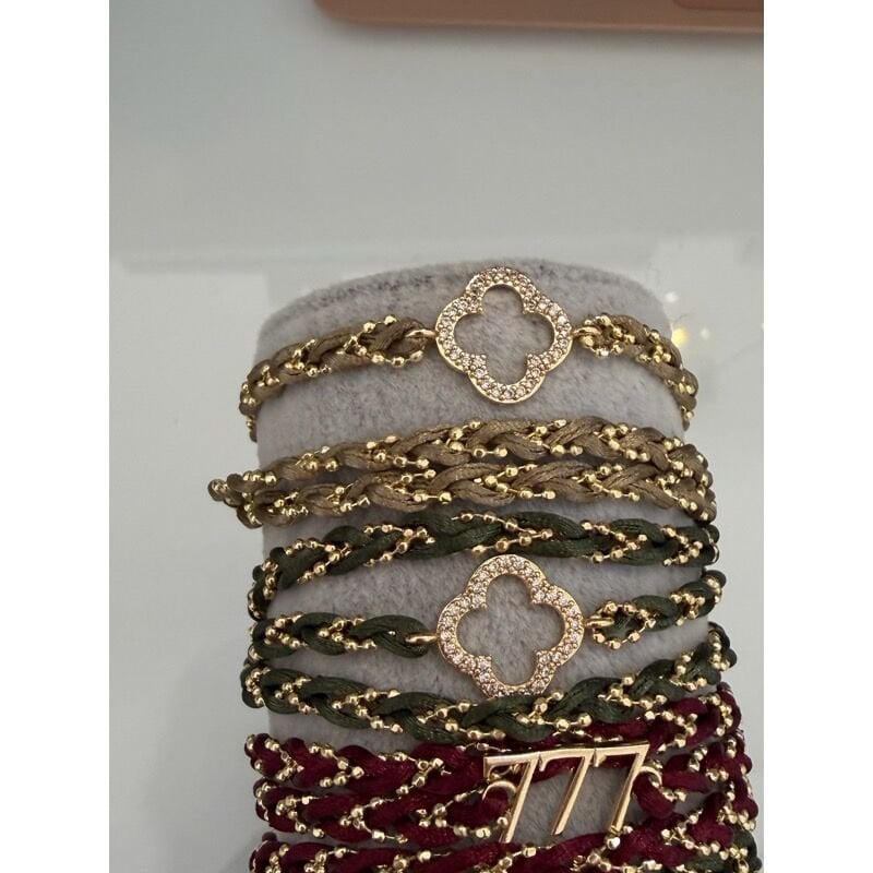 YONCA FİGÜRLÜ BİLEKLİK