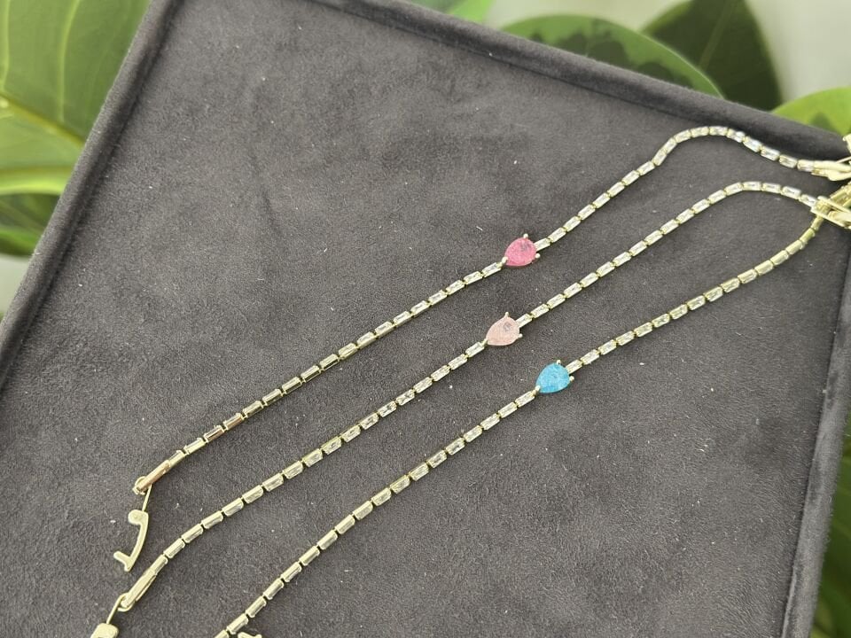 MİNİMA RENKLİ TAŞ VE SU YOLU DETAYLI BİLEKLİK