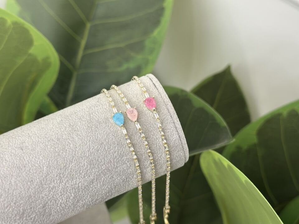 MİNİMA RENKLİ TAŞ VE SU YOLU DETAYLI BİLEKLİK