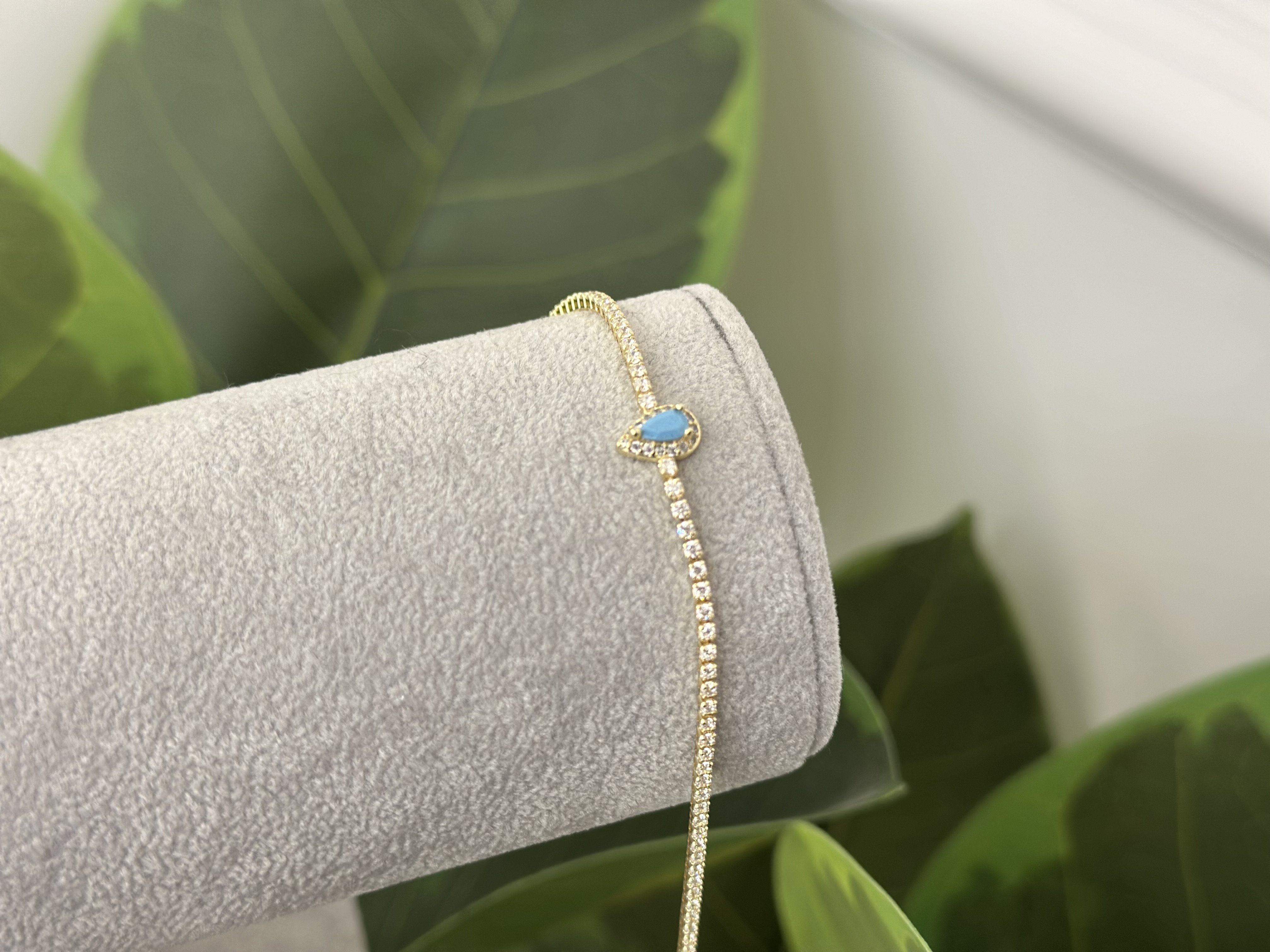 MİNİMA MAVİ TAŞ VE SU YOLU DETAYLI BİLEKLİK