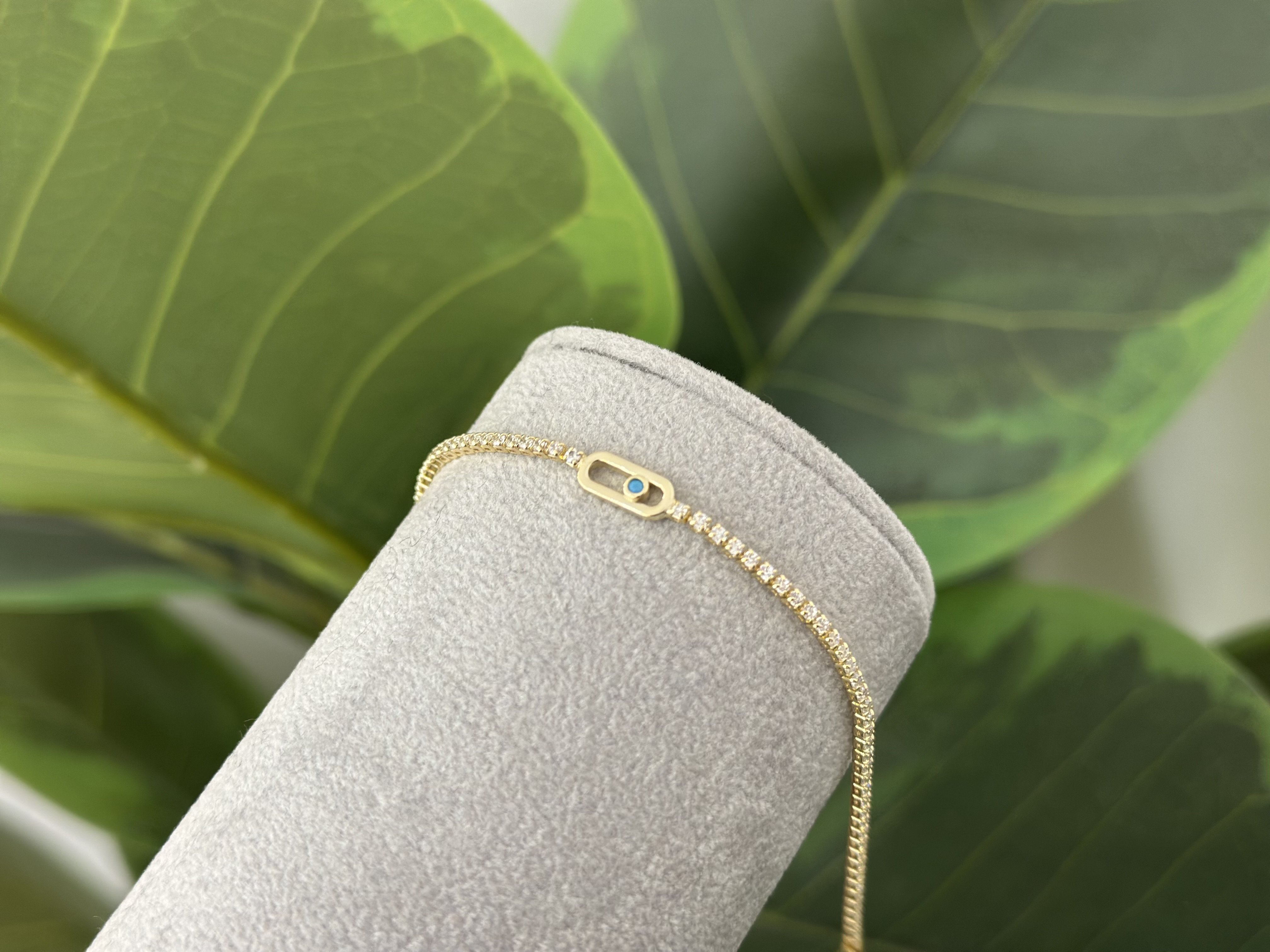 MİNİMA SU YOLU VE TEK MAVİ TAŞ DETAYLI BİLEKLİK